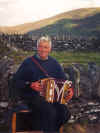 Acccordian Player on the Ring of Kerry (72353 bytes)